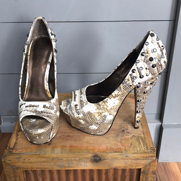 House of Derèon Platform Heels - Picture 4 of 4